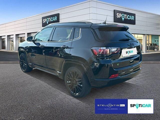 Gebraucht Jeep Compass 131 PS (96 kW) 2024 Schwarz SUV