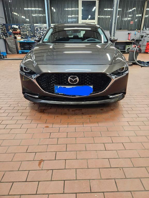 Gebraucht Mazda 3 Exclusive-Line 186 PS (136 kW) 2020 Braun Limousine