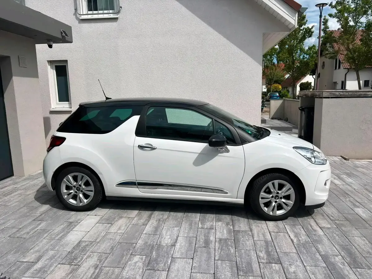 Gebraucht Citroën DS3 82 PS (60 kW) 2014 Weiß Kleinwagen