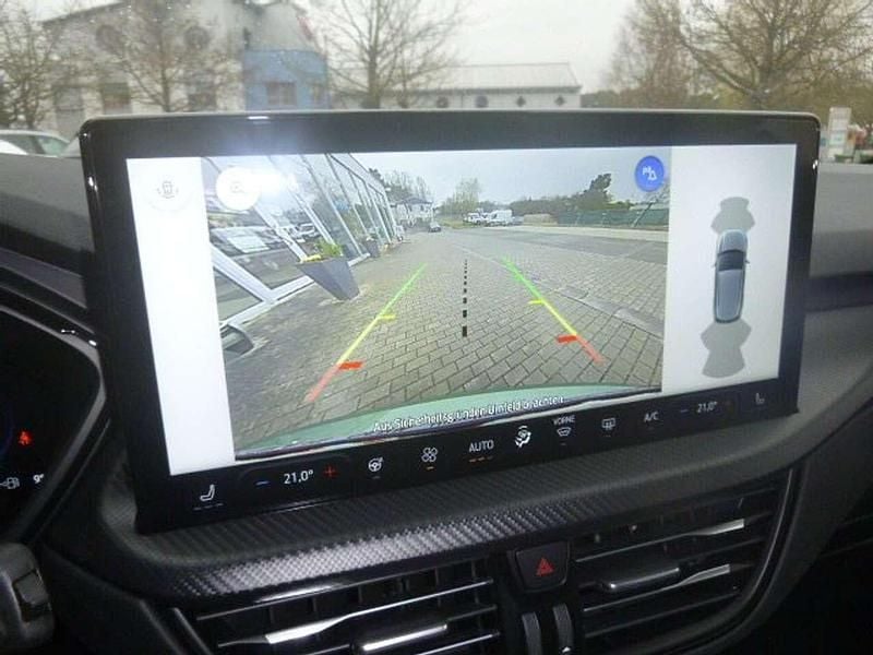 Gebraucht Ford Kuga ST-Line 185 PS (136 kW) 2025 Bursting green SUV