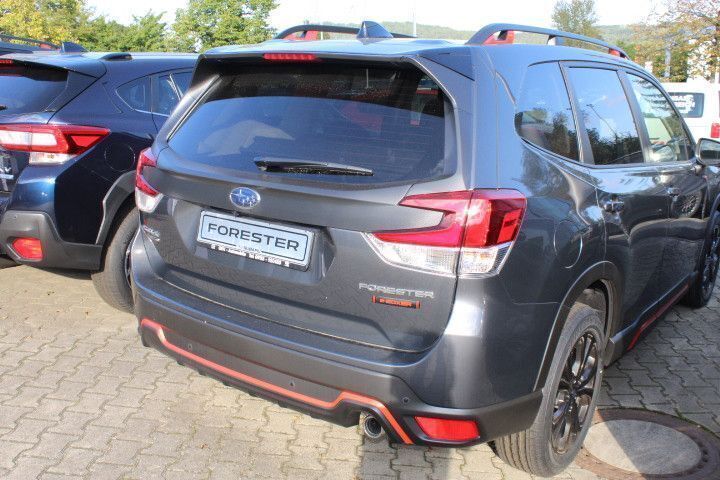 Gebraucht Subaru Forester Exclusive+ 150 PS (110 kW) 2024 Magnetite gray (m) SUV