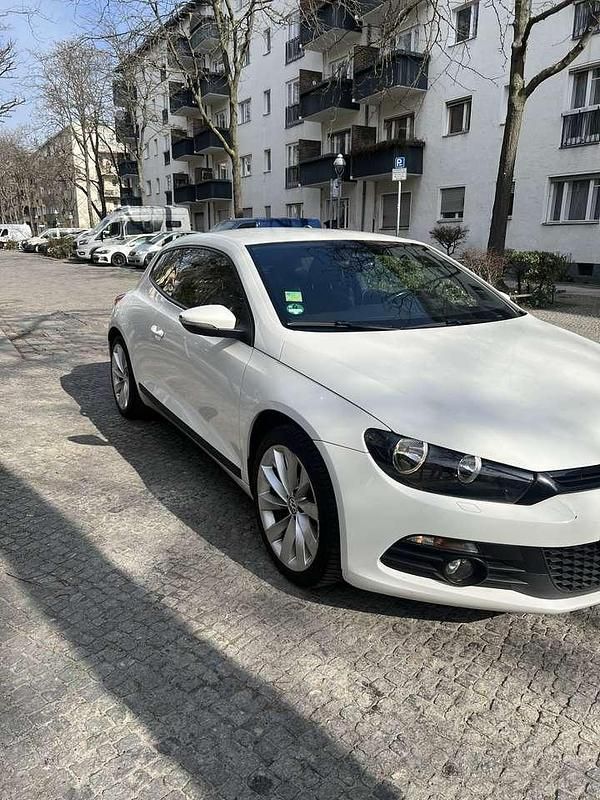 Gebraucht VW Scirocco 160 PS (117 kW) 2010 Weiß Coupé