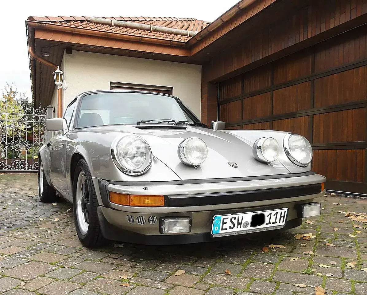 Gebraucht Porsche 911 204 PS (150 kW) 1982 Silber Cabrio