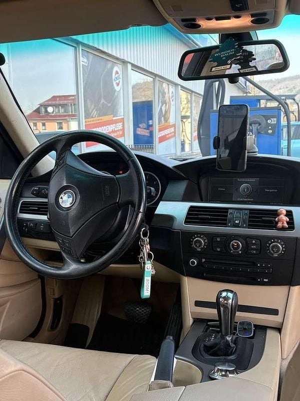 Gebraucht BMW 530 234 PS (172 kW) 2005 Schwarz Limousine
