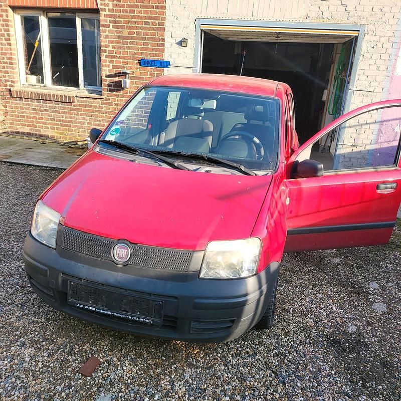 Rot Gebraucht 2009 Fiat Panda Kleinwagen | 1.350 € (Guter Preis) - Bild 1/4