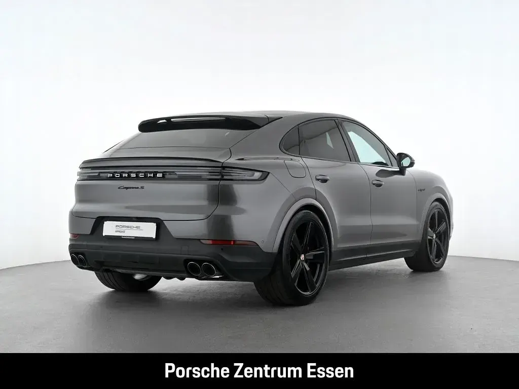 Gebraucht Porsche Cayenne S E-Hybrid Coupe 519 PS (381 kW) 2025 Grau SUV