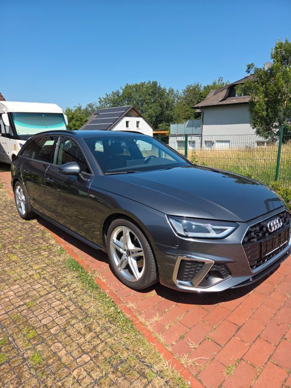 Gebraucht Audi A4 S-Line 204 PS (150 kW) 2022 Grau Kombi