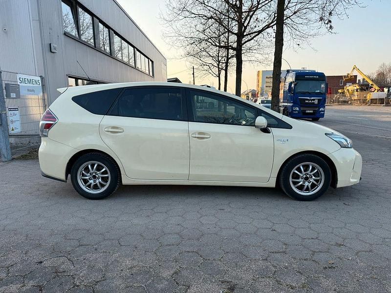 Gebraucht Toyota Prius+ 99 PS (72 kW) 2018 Weiß Van / Kleinbus