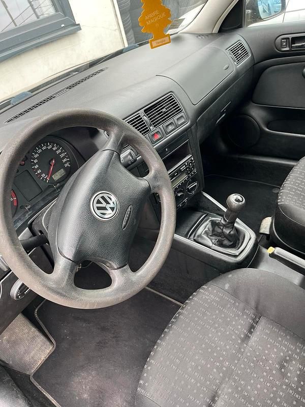 Gebraucht VW Golf IV 105 PS (77 kW) 2001 Schwarz Kleinwagen