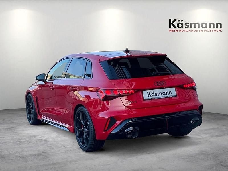 Neu Audi RS3 Sport 400 PS (294 kW) 2026 Rot Limousine