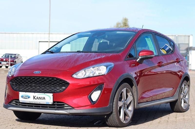 Rot Gebraucht 2018 Ford Fiesta Active Kleinwagen | 12.837 € (Etwas zu teuer) - Bild 1/4