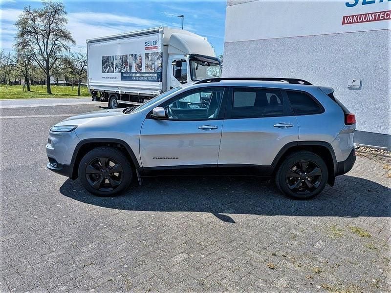 Gebraucht Jeep Cherokee Night Eagle 200 PS (147 kW) 2017 Grau SUV