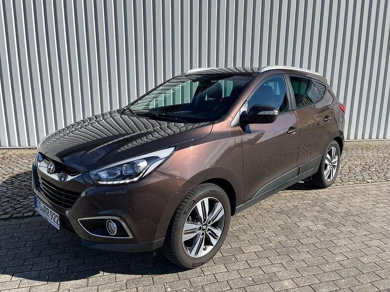Gebraucht Hyundai ix35 136 PS (100 kW) 2015 Braun SUV