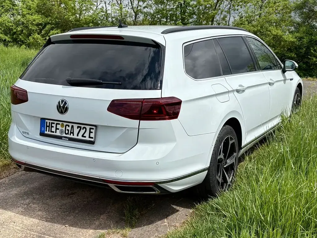 Gebraucht VW Passat GTE 218 PS (160 kW) 2022 Weiß Kombi
