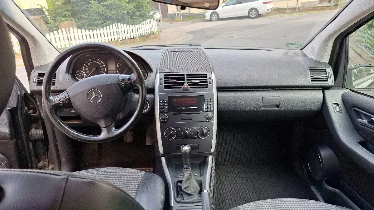 Gebraucht Mercedes A200 Avantgarde 136 PS (100 kW) 2005 Schwarz Kleinwagen