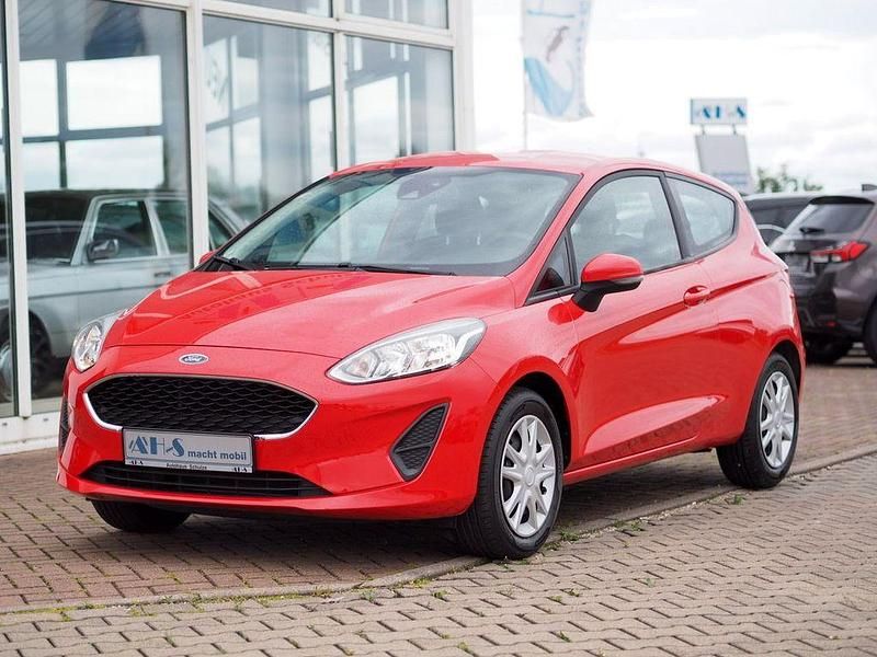 Usata Ford Fiesta 86 CV (63 kW) 2018 Rosso Utilitaria