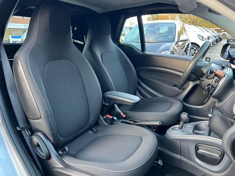 Gebraucht Smart ForTwo Cabrio Passion 71 PS (52 kW) 2017 Schwarz Cabrio