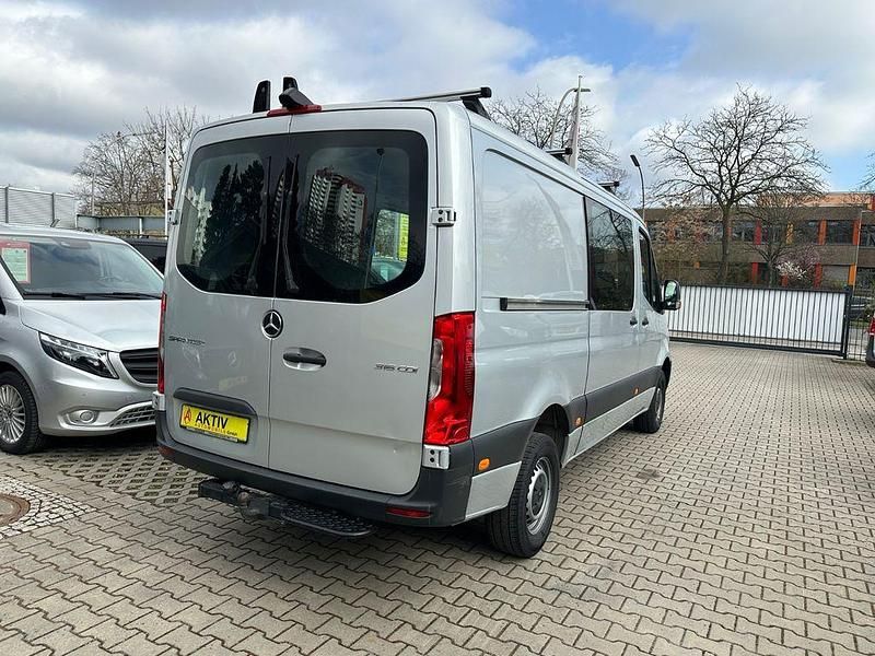 Gebraucht Mercedes Sprinter 163 PS (119 kW) 2020 Silber Van