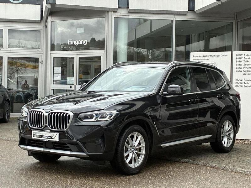 Gebraucht BMW X3 Performance 292 PS (214 kW) 2024 Black sapphire SUV