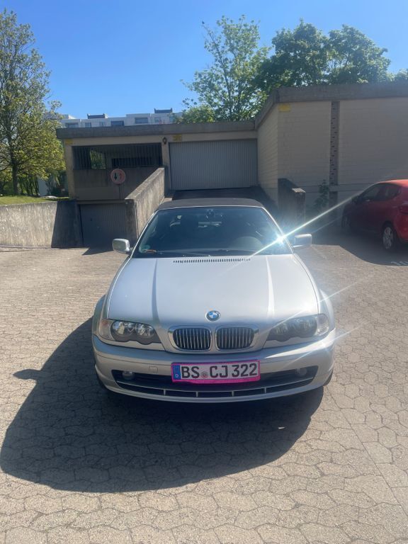 Silber Gebraucht 2001 BMW 320 Cabriolet Sport Line Cabrio | 5.500 € (Fairer Preis) - Bild 1/4
