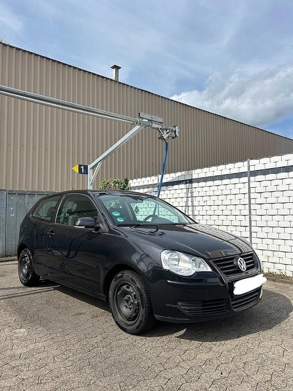 Gebraucht VW Polo 60 PS (44 kW) 2009 Schwarz Kleinwagen