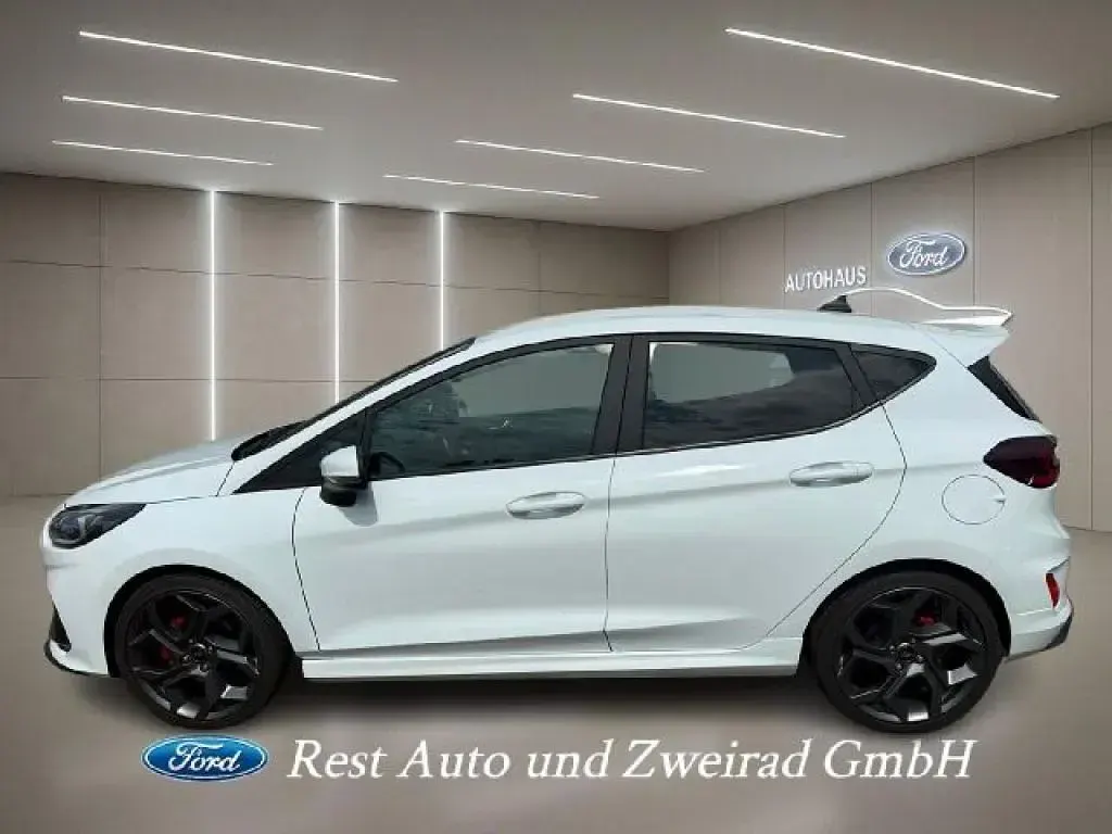 Gebraucht Ford Fiesta ST 200 PS (147 kW) 2023 Frostweiß Kleinwagen