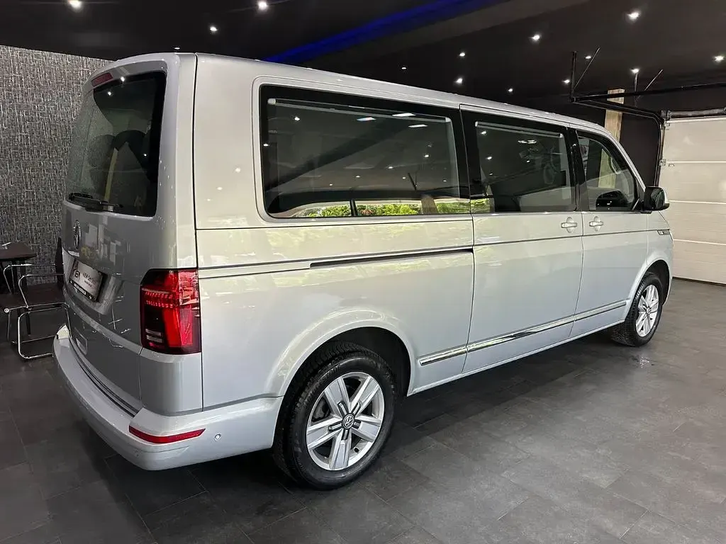 Gebraucht VW Caravelle 204 PS (150 kW) 2023 Silber Van