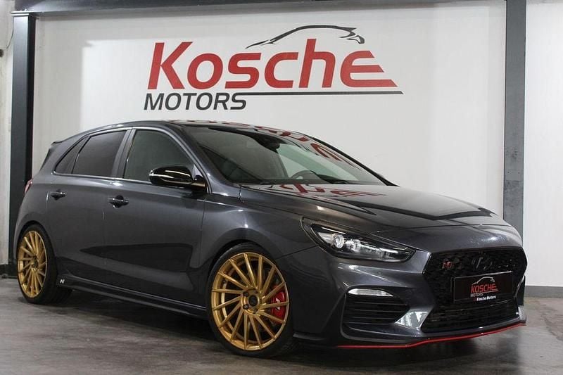 Grau Gebraucht 2018 Hyundai i30 N Performance Limousine | 20.880 € (Fairer Preis) - Bild 1/4