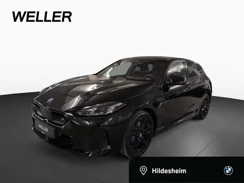 Gebraucht BMW M135 Performance 300 PS (220 kW) 2025 Black sapphire (schwarz) Kleinwagen