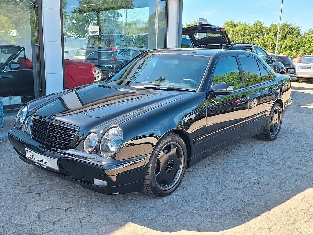 Gebraucht Mercedes E240 170 PS (125 kW) 2000 Schwarz Limousine