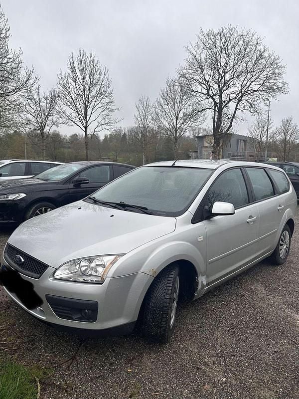 Gebraucht Ford Focus 101 PS (74 kW) 2007 Silber Kombi