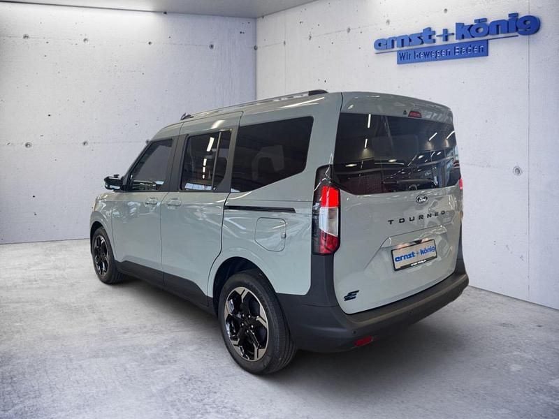 Neu Ford Tourneo Courier Titanium 100 kW (136 PS) 2025 Van / Kleinbus