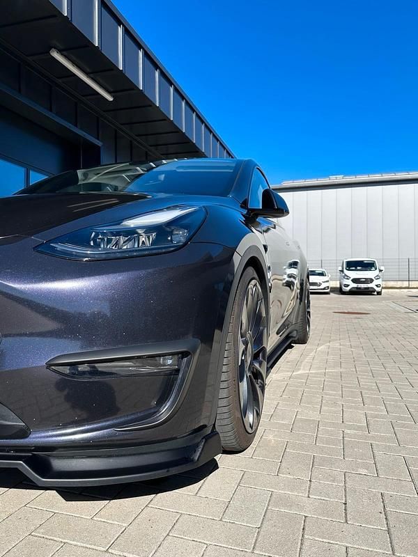 Gebraucht Tesla Model Y 378 kW (514 PS) 2023 Weiß SUV