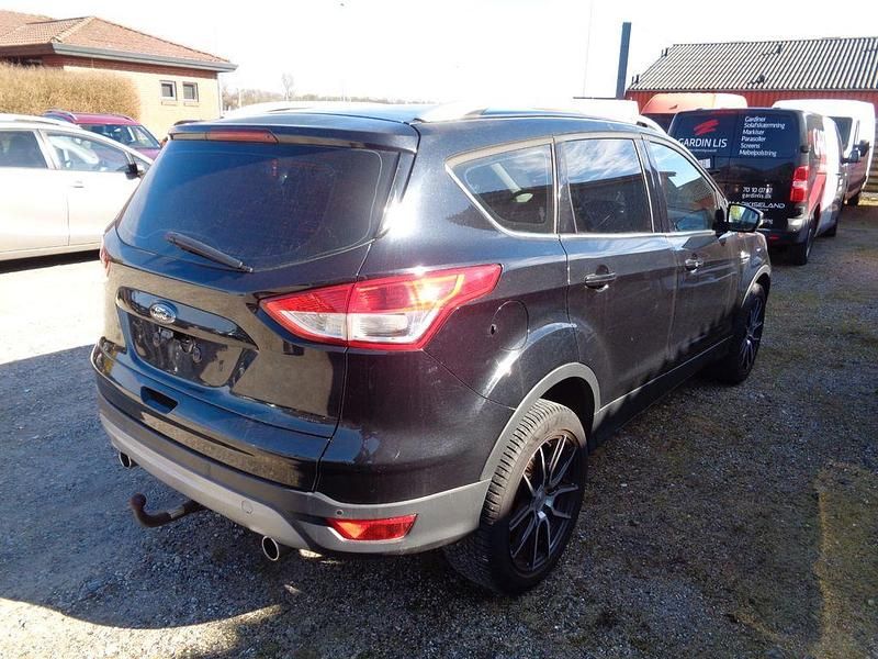 Gebraucht Ford Kuga Titanium 140 PS (102 kW) 2013 Schwarz SUV