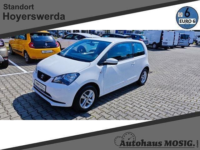 Weiß schwarz Gebraucht 2016 Seat Mii Chic Kleinwagen | 5.795 € (Fairer Preis) - Bild 1/4