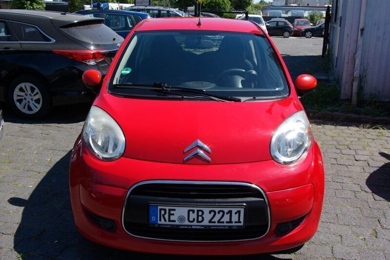 Rot Gebraucht 2009 Citroën C1 Style Kleinwagen | 1.990 € (Fairer Preis) - Bild 1/4