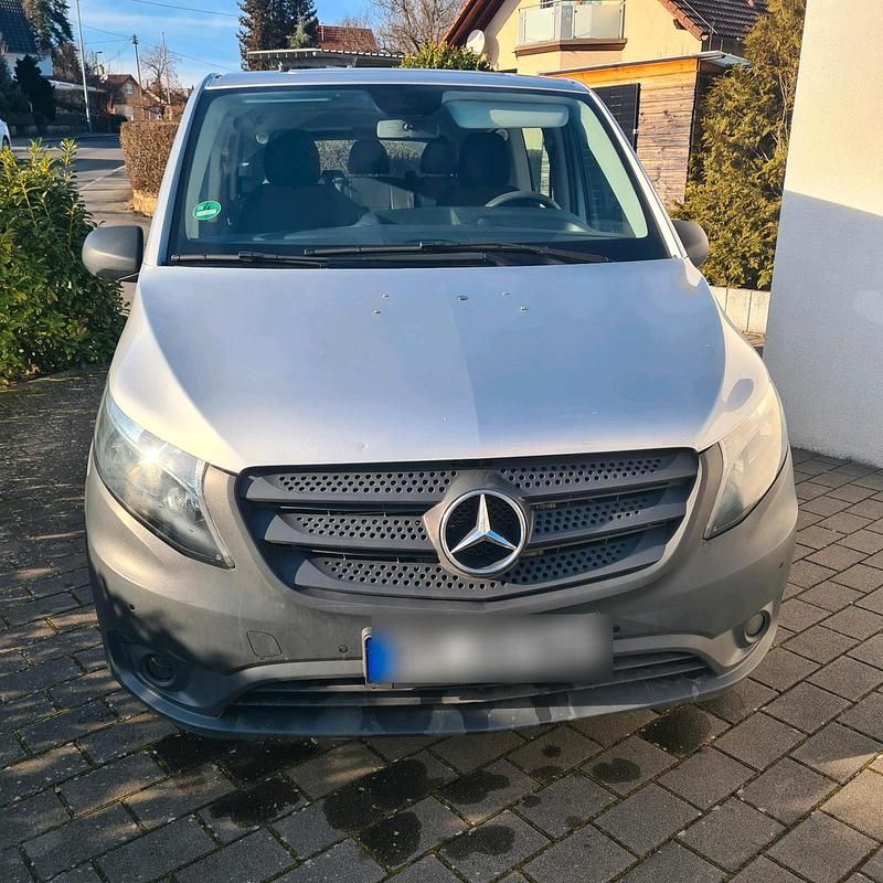 Gebraucht Mercedes Vito 136 PS (100 kW) 2017 Grau Van
