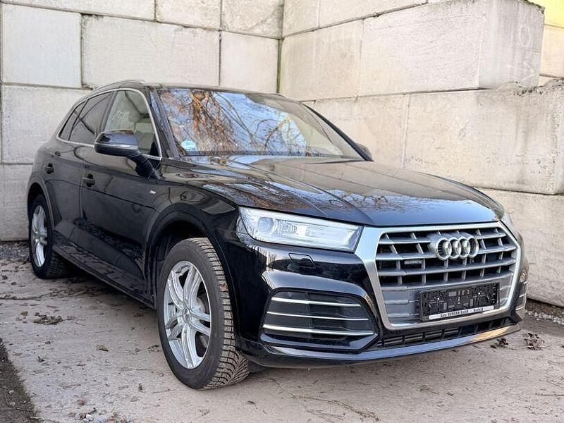 Schwarz Gebraucht 2020 Audi Q5 Comfort SUV | 25.800 € (Guter Preis) - Bild 1/2