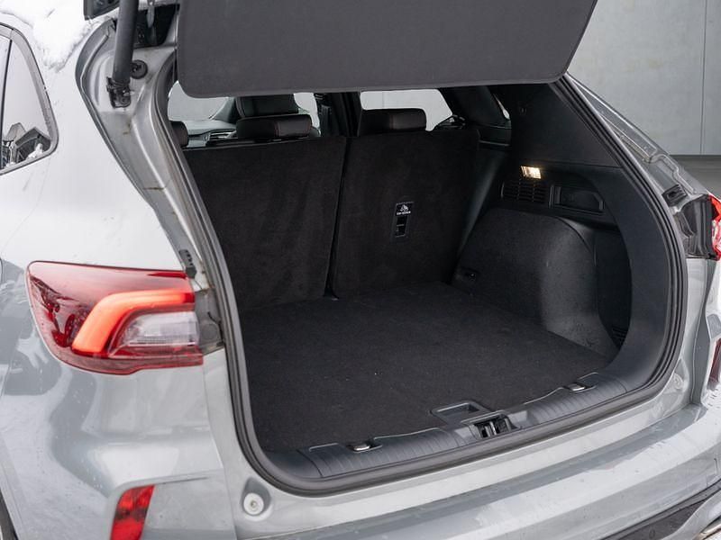 Gebraucht Ford Kuga ST-Line X 186 PS (136 kW) 2024 Silber SUV