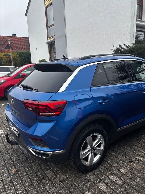 Gebraucht VW T-Roc 150 PS (110 kW) 2018 Blau SUV