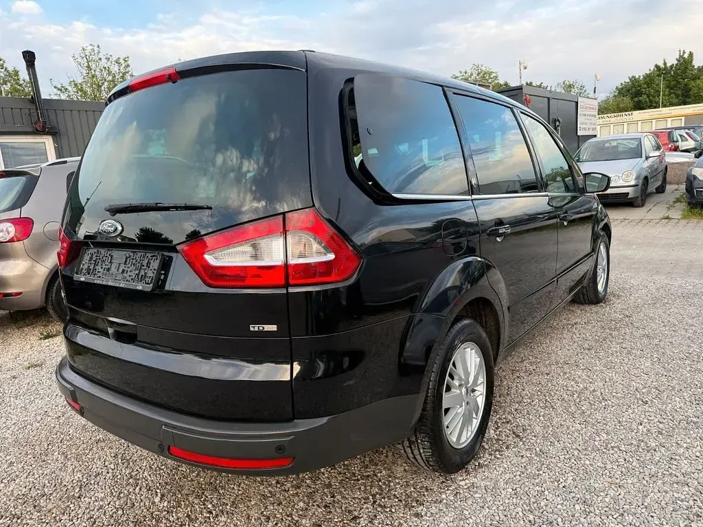 Gebraucht Ford Galaxy 140 PS (102 kW) 2006 Schwarz Van / Kleinbus
