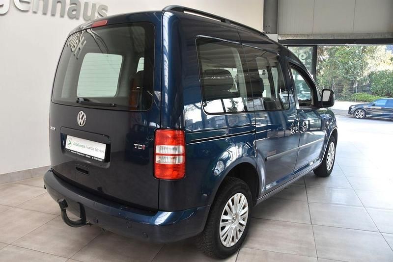 Gebraucht VW Caddy Trendline 102 PS (75 kW) 2011 Blau Van / Kleinbus