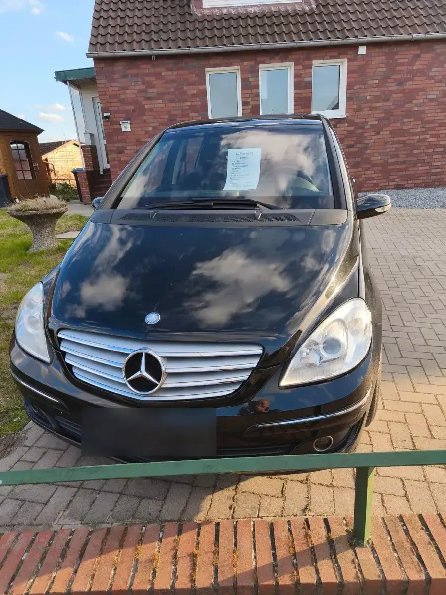Gebraucht Mercedes B180 109 PS (80 kW) 2008 Schwarz Van / Kleinbus