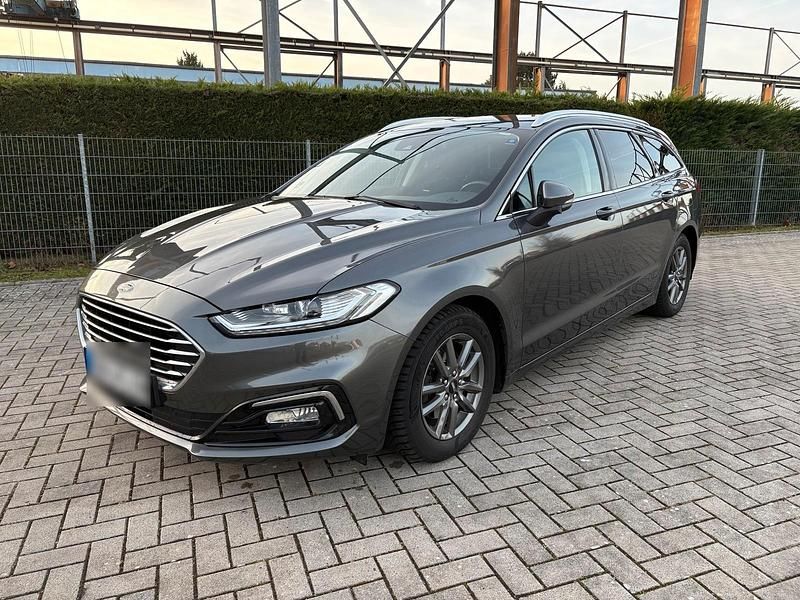 Gebraucht Ford Mondeo Titanium 150 PS (110 kW) 2022 Grau Kombi