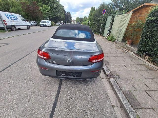 Gebraucht Mercedes C180 AMG line 156 PS (114 kW) 2018 Grau Cabrio