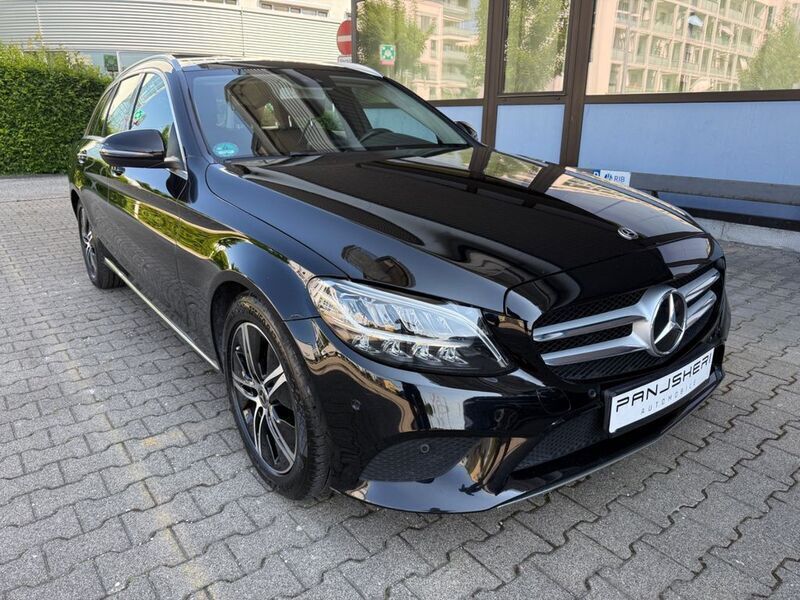 Schwarz Gebraucht 2020 Mercedes C220 Limousine | 23.799 € (Superpreis) - Bild 1/4