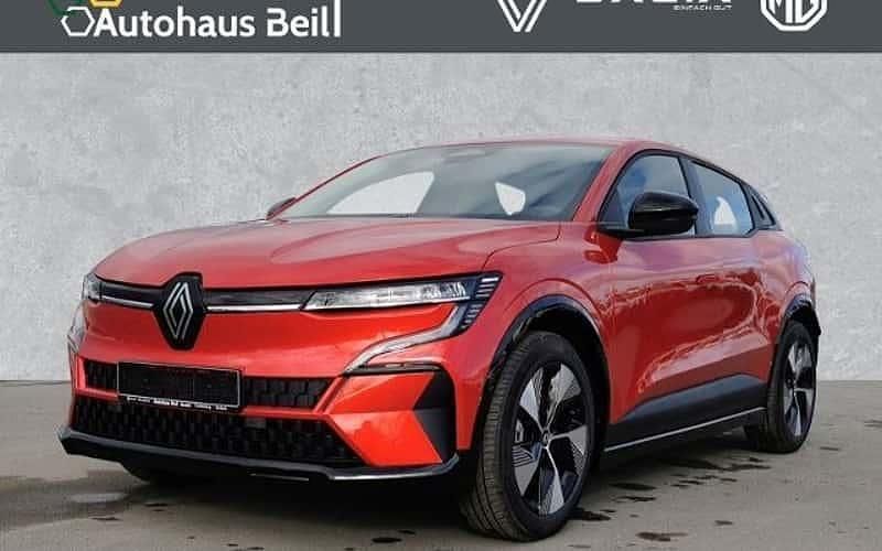 Rot Gebraucht 2022 Renault Mégane Komfort Limousine | 29.990 € (Etwas zu teuer) - Bild 1/4