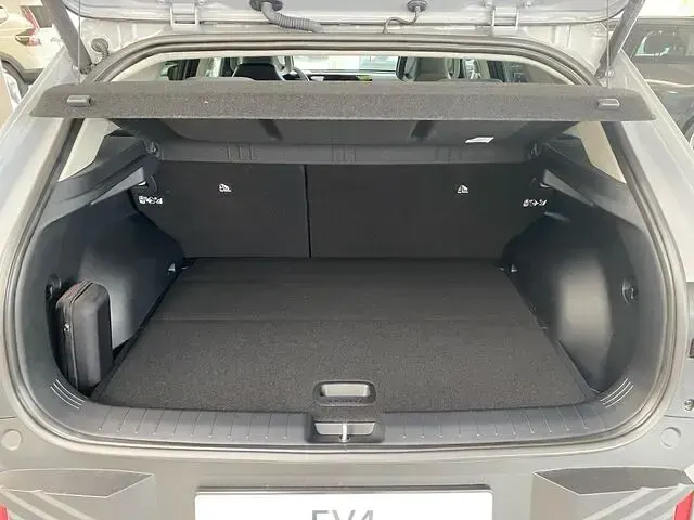 Neu Kia EV4 Earth 150 kW (204 PS) 2026 Grau schwarz Limousine