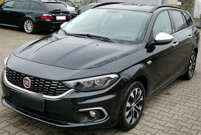 Schwarz Gebraucht 2019 Fiat Tipo Kombi | 12.500 € (Fairer Preis) - Bild 1/4