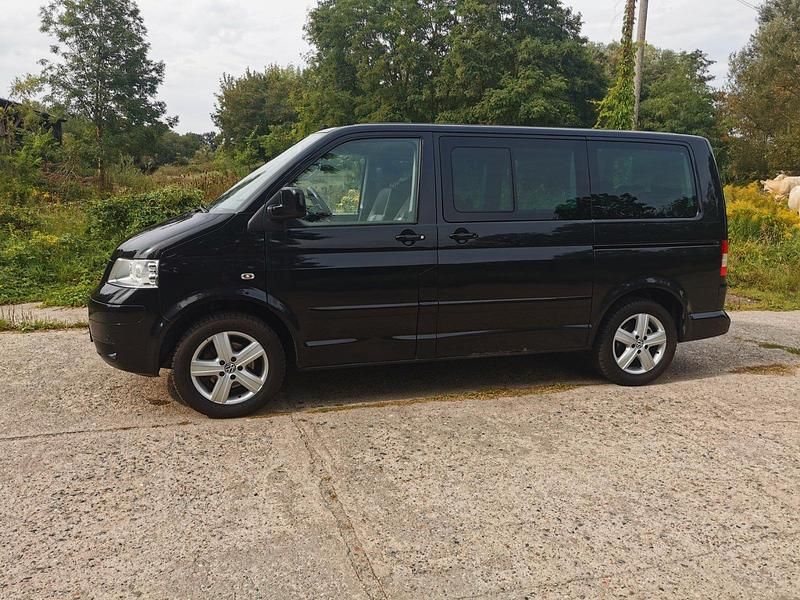 Używany VW T5 Highline 174 KM (127 kW) 2010 Czarny Van